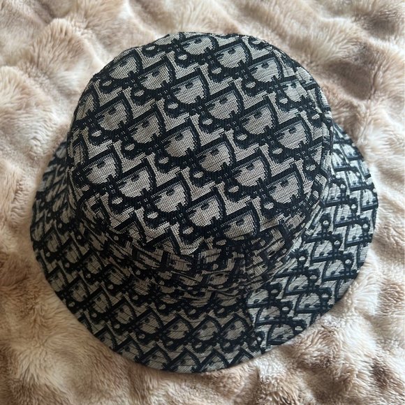 Vintage Dior bucket hat main image 4